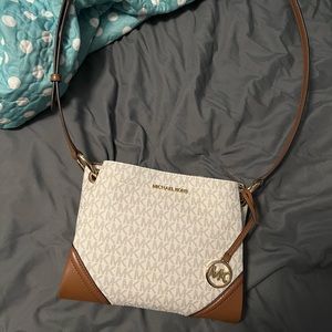 Michael Kors Nicole Crossbody